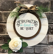 Interchangeable shiplap round sign